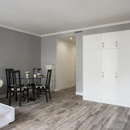 Flat Golden Triangle Of Trocadero Apartment